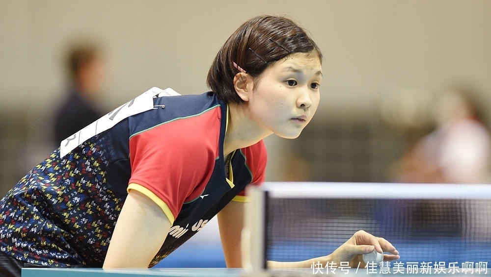 受到连锁反 受到连锁反