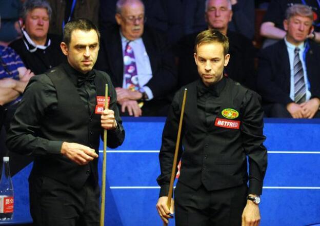 两支球队在 两支球队在